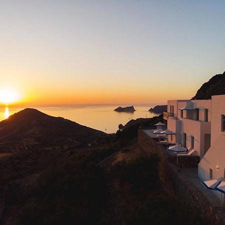 Odyssey Rock Milos Sunset Suites Plaka  Extérieur photo