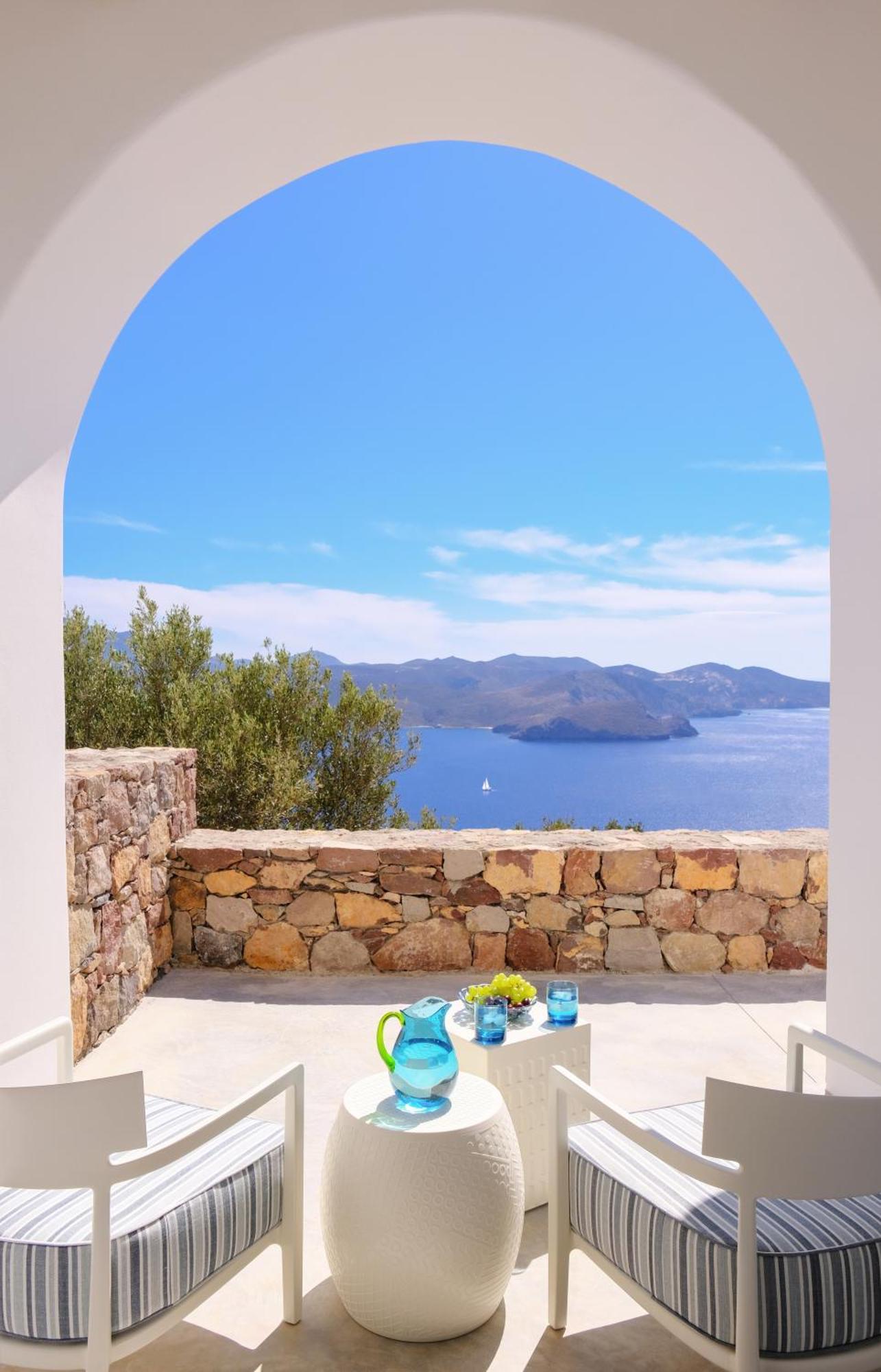 Odyssey Rock Milos Sunset Suites Plaka  Chambre photo