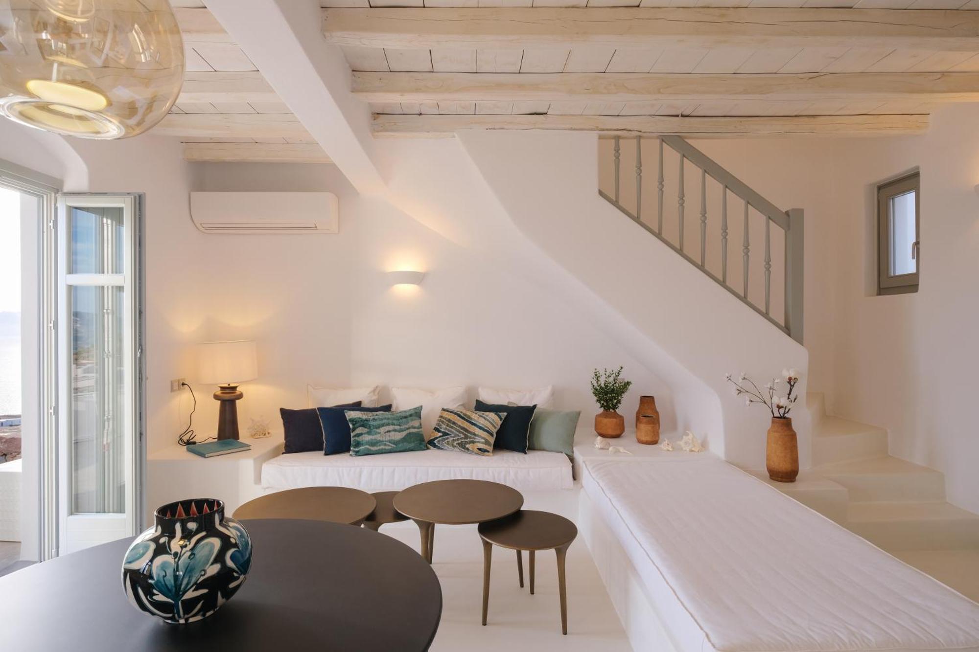 Odyssey Rock Milos Sunset Suites Plaka  Extérieur photo