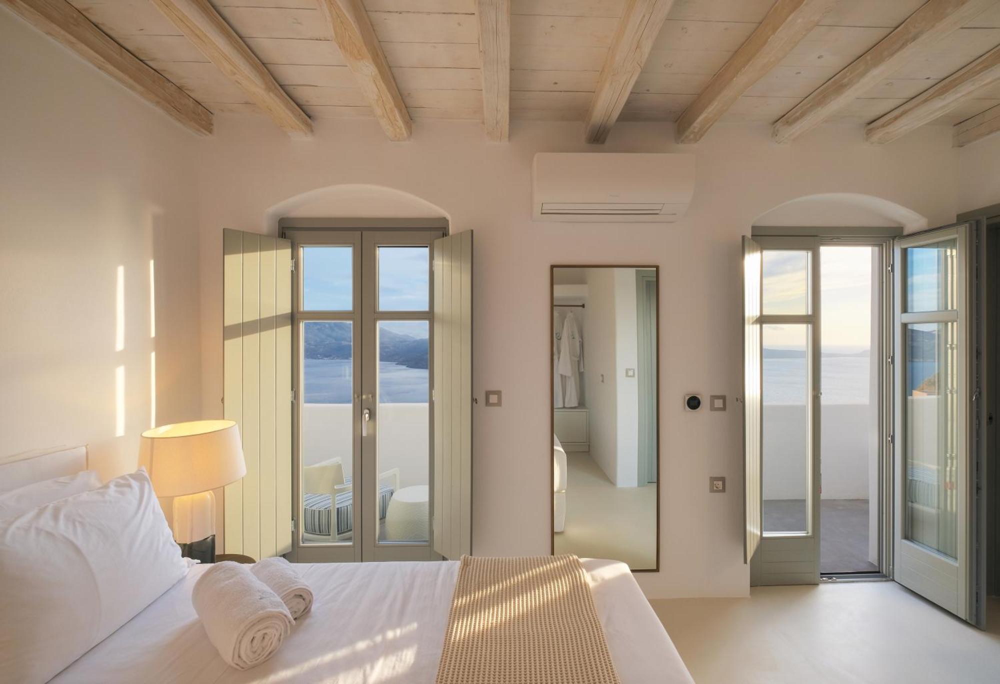 Odyssey Rock Milos Sunset Suites Plaka  Extérieur photo
