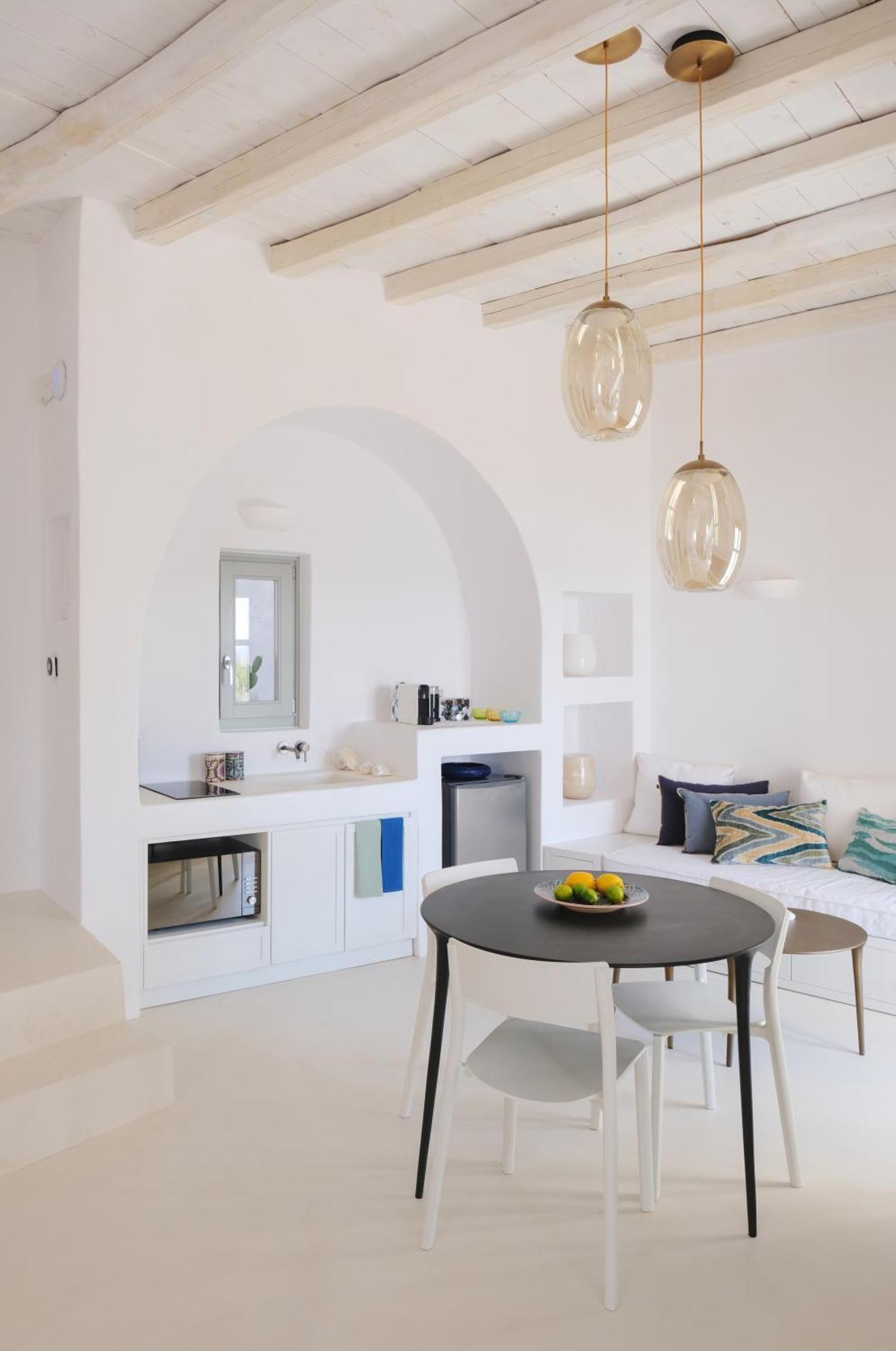 Odyssey Rock Milos Sunset Suites Plaka  Extérieur photo