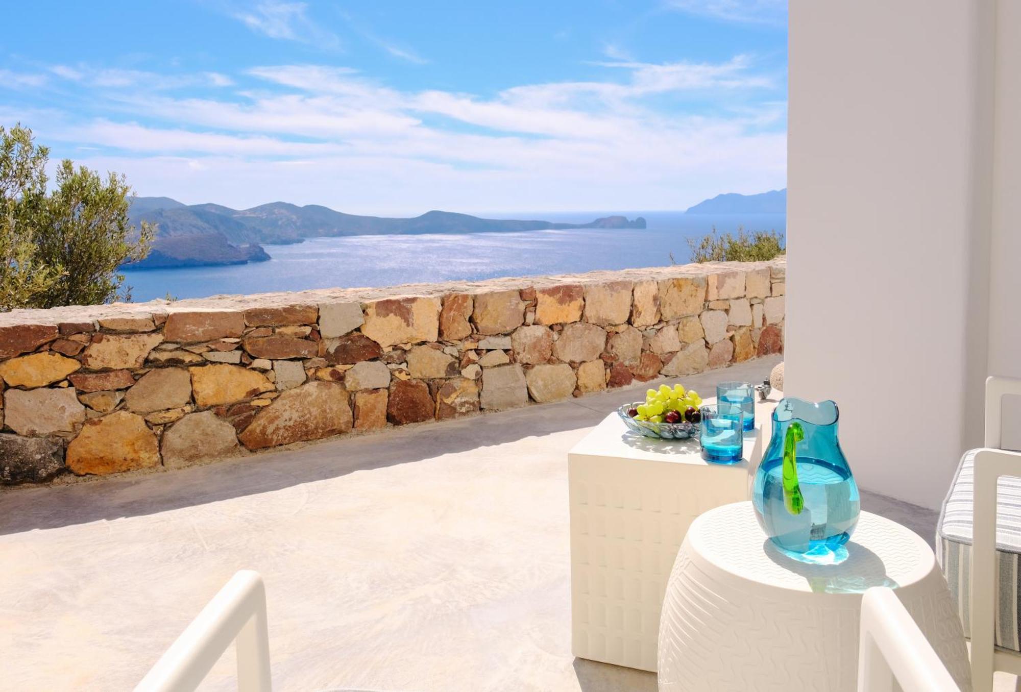 Odyssey Rock Milos Sunset Suites Plaka  Extérieur photo