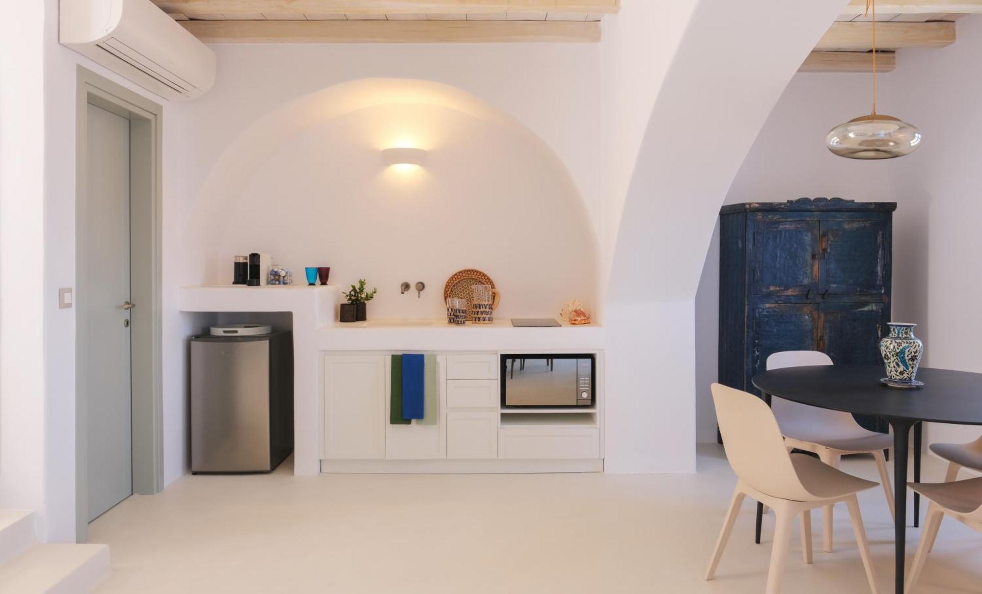 Odyssey Rock Milos Sunset Suites Plaka  Chambre photo