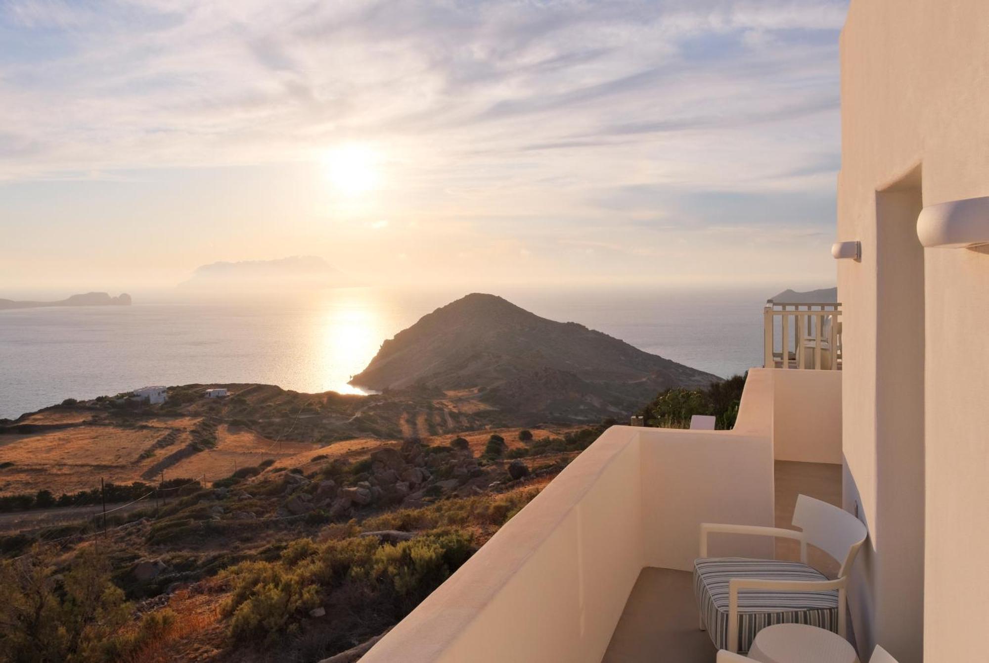 Odyssey Rock Milos Sunset Suites Plaka  Chambre photo