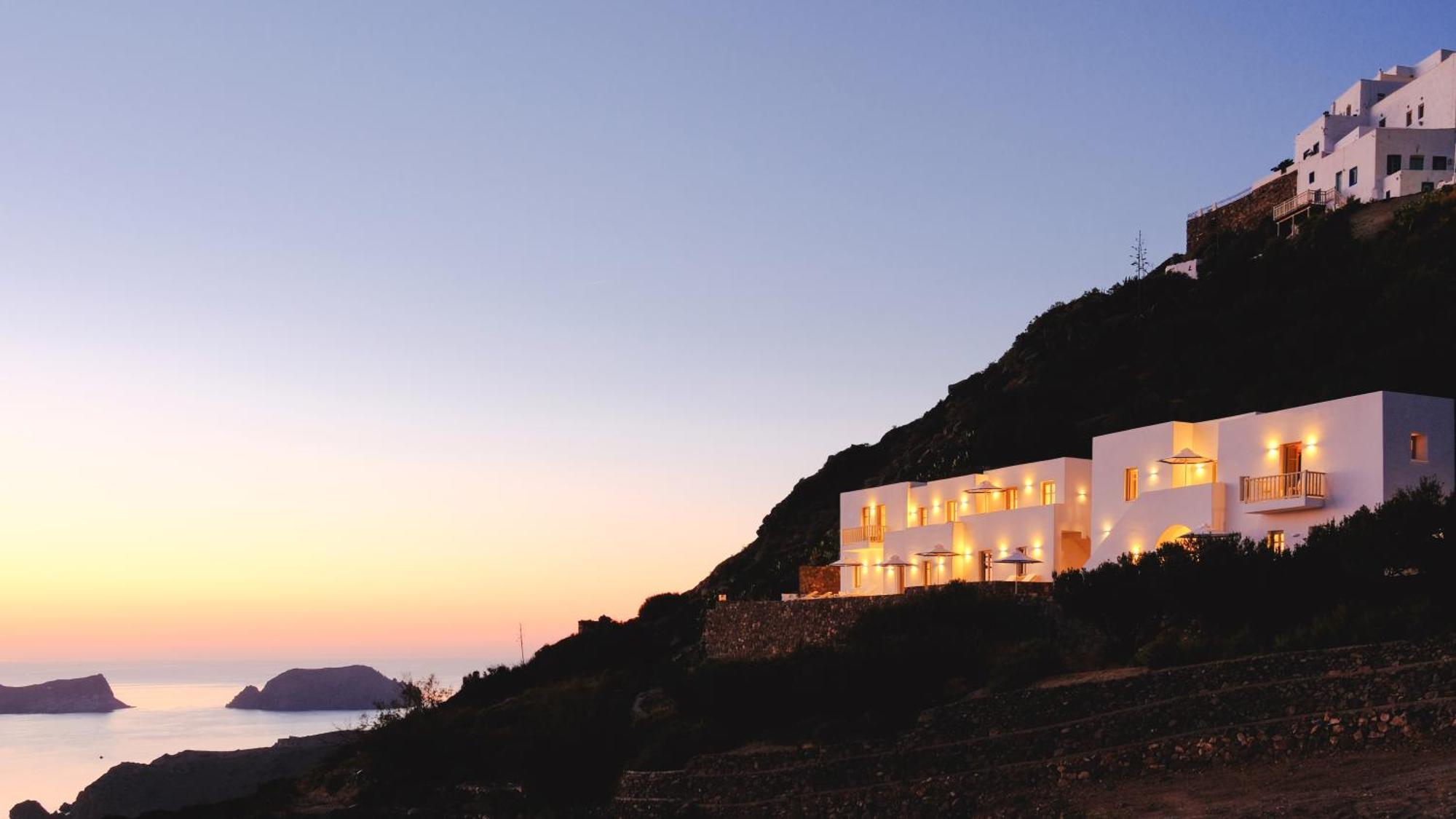 Odyssey Rock Milos Sunset Suites Plaka  Extérieur photo