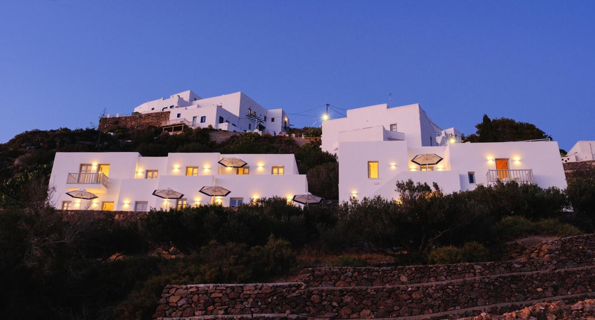 Odyssey Rock Milos Sunset Suites Plaka  Extérieur photo